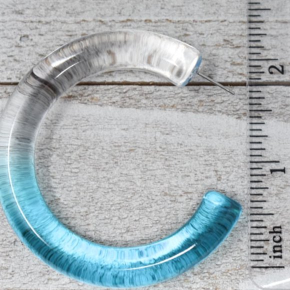 2.25" CLEAR/BLUE OMBRE TRANSLUCENT CHUNKY EARRINGS - Picture 10 of 12